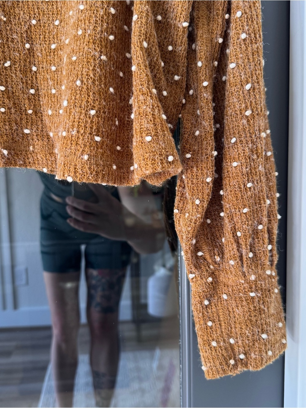 New In Rust and White Dots Cropped Sweater - Picture 2 of 7